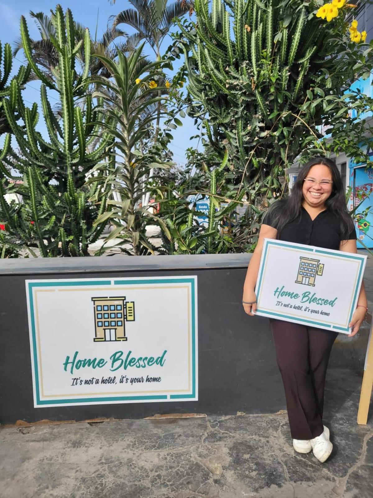 Home Blessed II Lima Luaran gambar